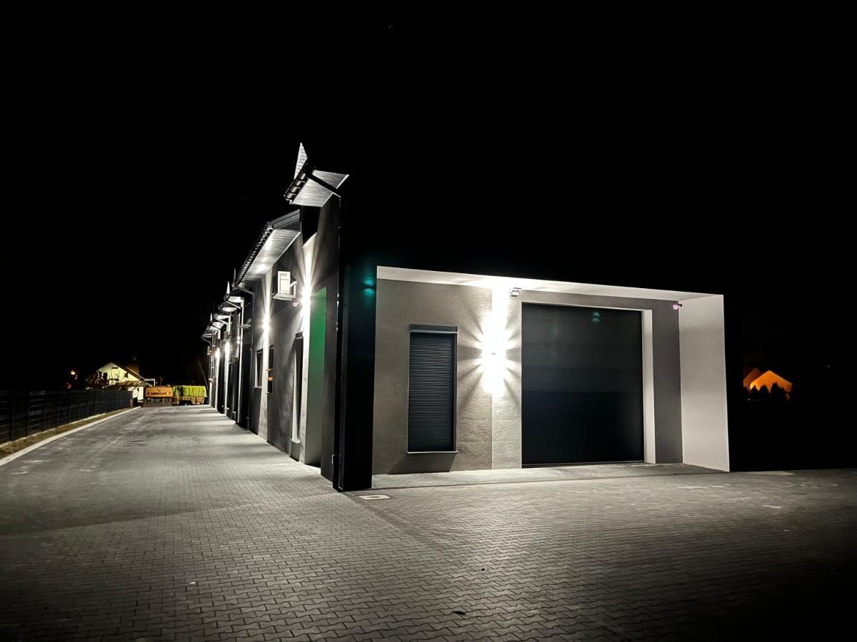 M&M Apartamenty Jasionka Esterno foto